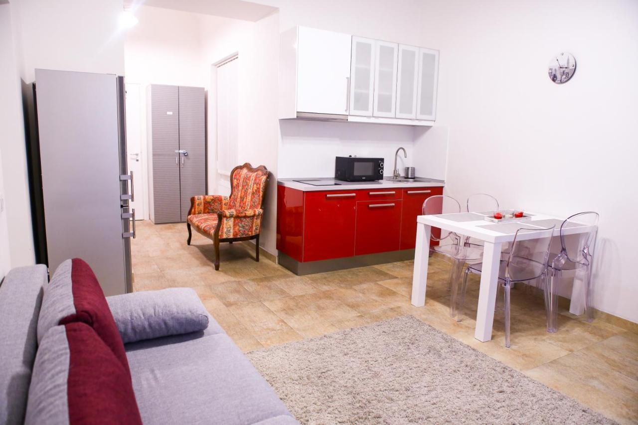 Stefania Apartment Centre Прага Экстерьер фото